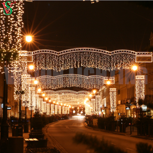 2D ao ar livre Natal do outro lado da rua com motivo festival de luz decoração de feriado pendurada