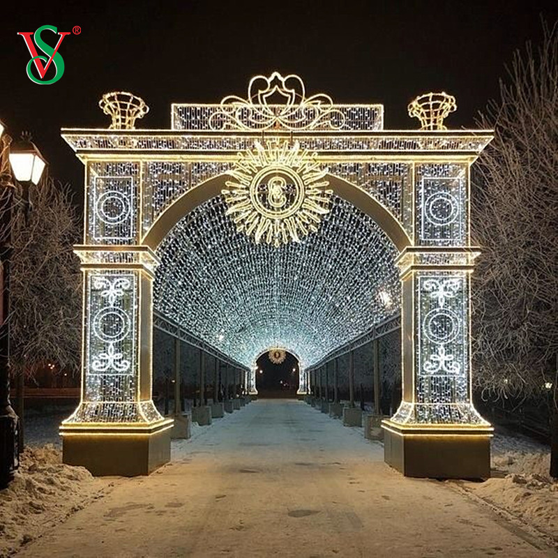 Decoração com motivos para o dia das bruxas ao ar livre Grande castelo torre escultura com motivos luzes